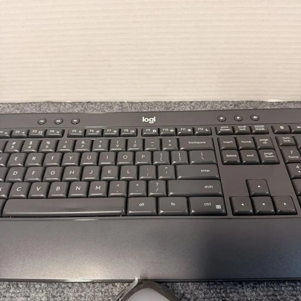 Logitech K540 Wireless Keyboard Mouse Combo 2.4GHz USB Black Full Size PC